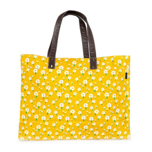  Everyday Tote in Petite Daisey