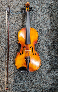  Violin - Vintage