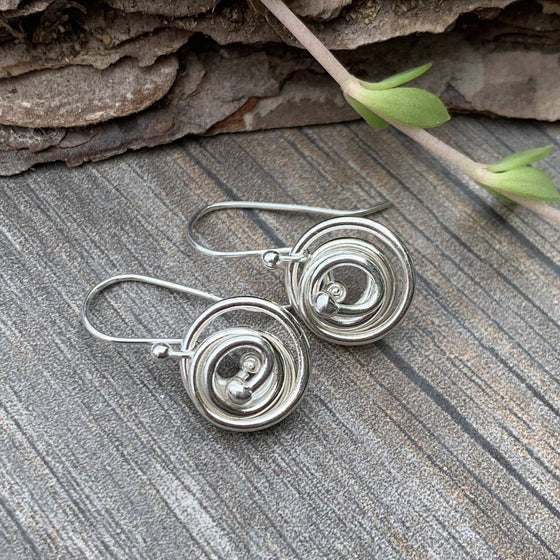 Pretzel Earrings - Shiny
