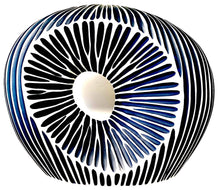  Porcelain bud vase