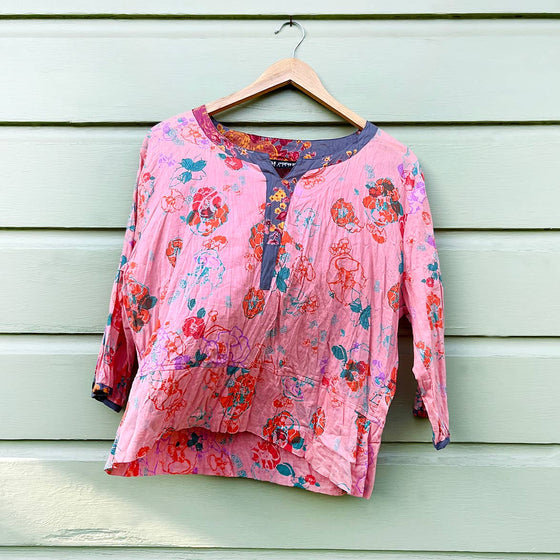 Lucy Crinkle Top Papillon Pink