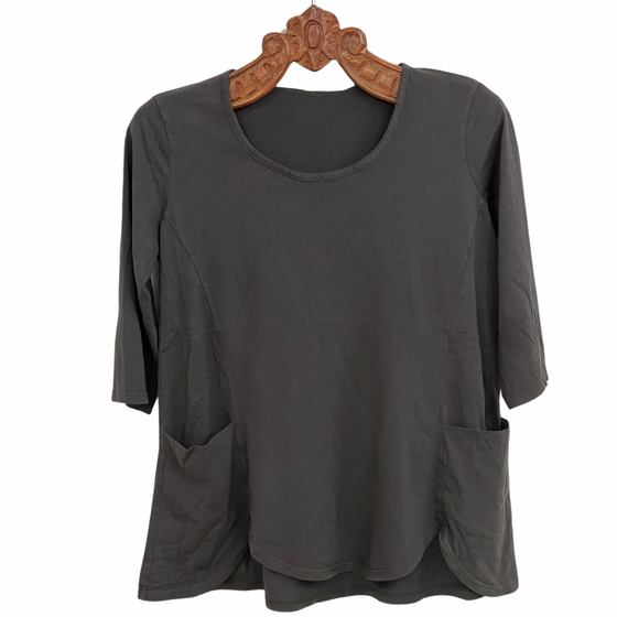 Relaxed 3/4 Sleeve Scallop Tunic