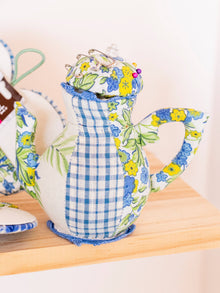  Provence Patchwork Kettle Pin Cushion