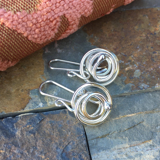 Pretzel Earrings - Shiny