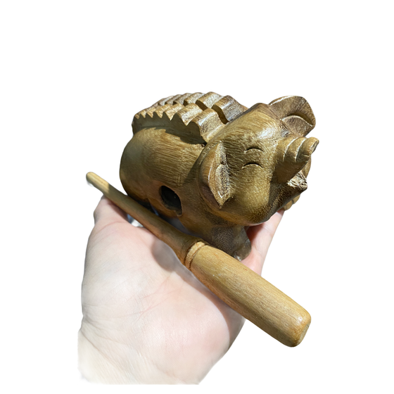 Rasp Wooden Pig 4"