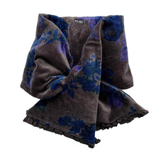  Trapezoid Velvet Collar Amelia: Amelia Gray