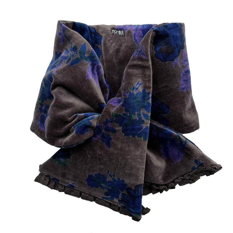 Trapezoid Velvet Collar Amelia: Amelia Gray
