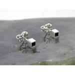 Minimalism Post Earrings V1