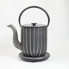  Mariage Cast Iron Tea Pot