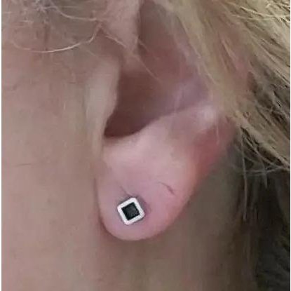 Minimalism Post Earrings V1
